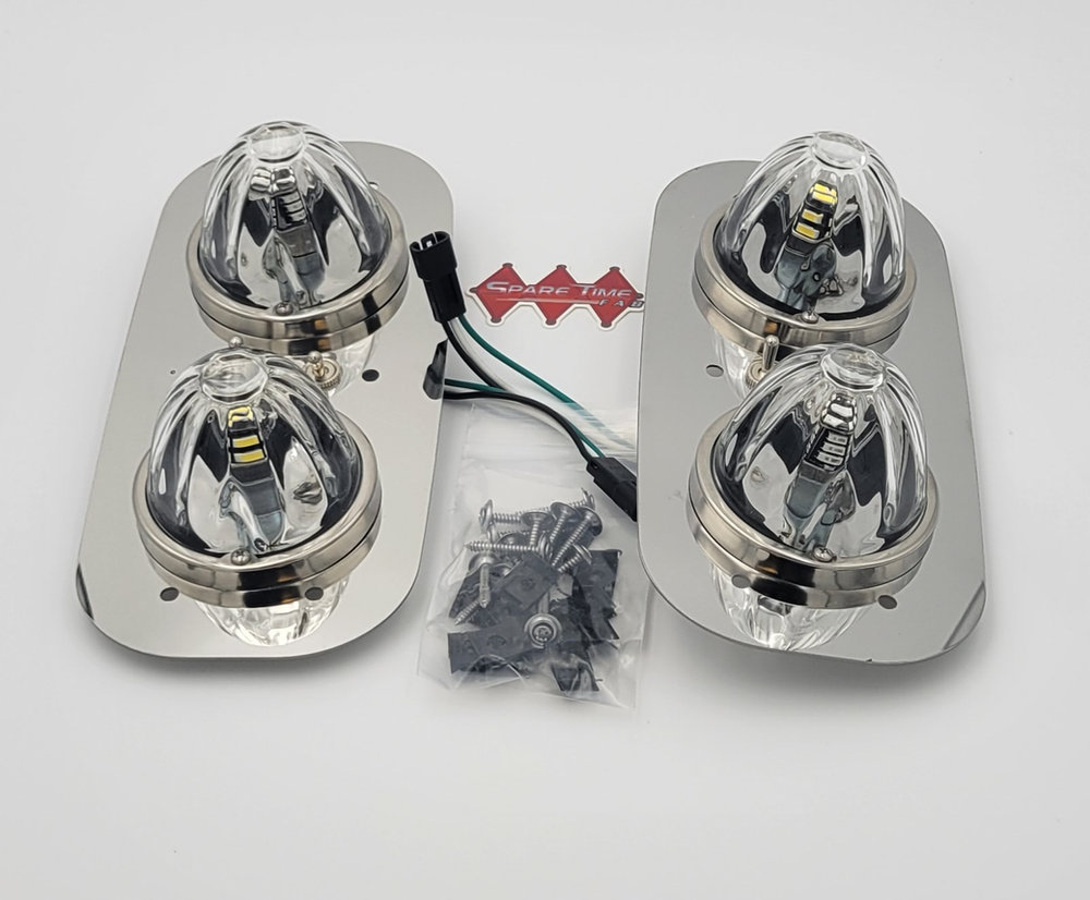 Dome Light Pair – Peterbilt 389, 386 & Late-Model 379 – part number PTD-1052