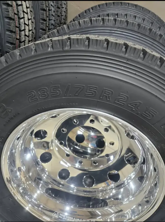 285/75R24.5 Toyo M920 Tires for Peterbilt Kenworth Mack Volvo International – part number PTD-2040, photo 1 of 6