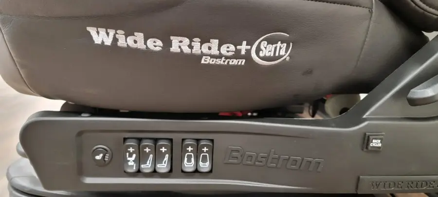 Bostrom Mid-Back Serta Wideride Seat – part number PTD-2104, photo 1 of 2