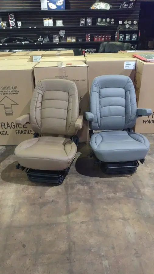 Bostrom Wide Ride Seats – Low Pro Base – part number PTD-2119