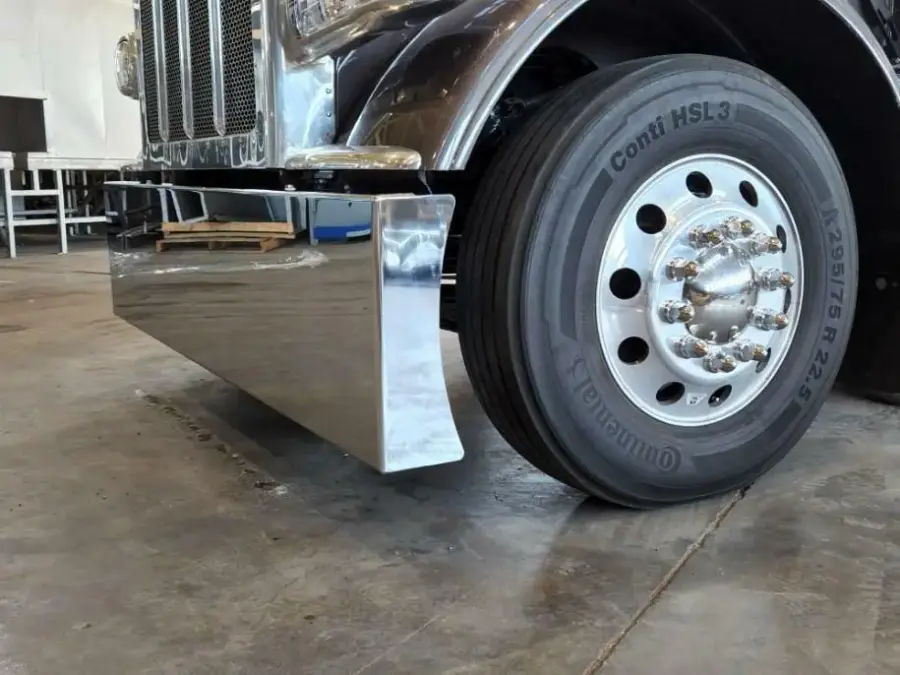 Lincoln Chrome 379 20 in. Bumper – part number PTD-2206