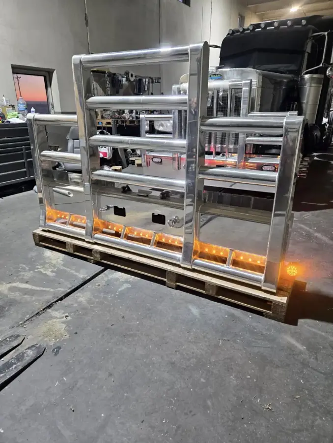 Super Road Train Herd for Peterbilt 389 589 Customized – part number PTD-2300